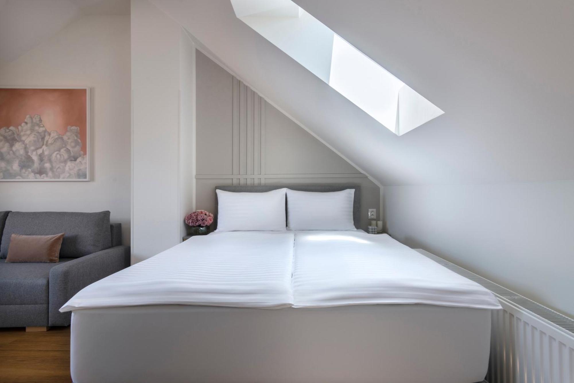 Encore Boutique Residence By Dwellfort Prag Zimmer foto